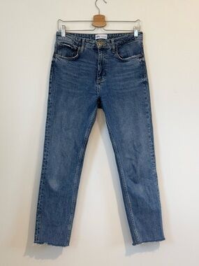 Zara Z1975 High Rise Straight Leg Jeans Medium Wash Raw Frayed Hem Size 6